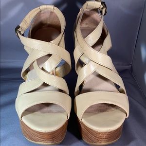 Platform strapy wedges